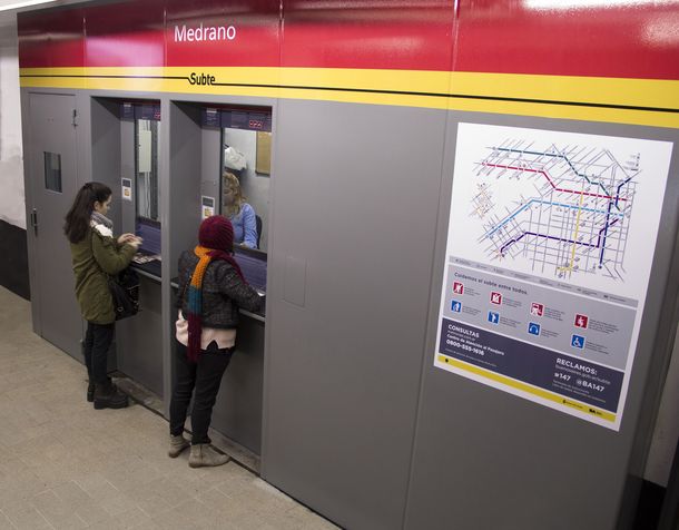 Seguridad en el subte: ya se blindaron las dos primeras boleterías