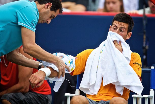 Habla del faso: Djokovic dijo estar mareado por el olor a marihuana en pleno partido