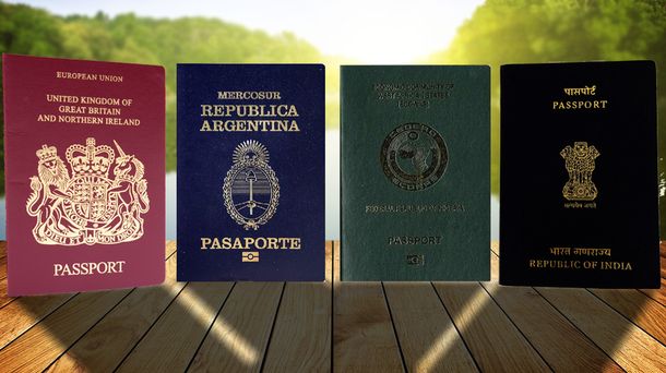 El significado de los colores que tienen los pasaportes