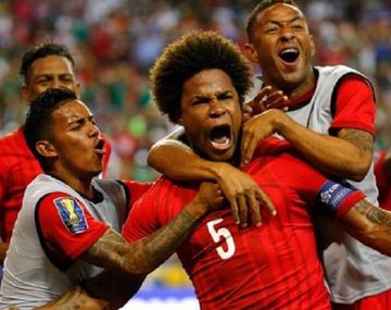 El festejo de Panamá que entra al Mundial con un gol que no fue