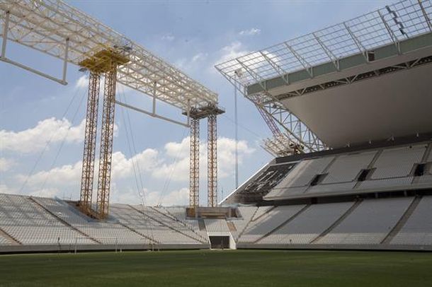 Murió un obrero en el estadio de la inauguración del Mundial