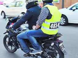 Los motociclistas deberán usar chaleco identificatorio Los motociclistas deberán usar chaleco identificatorio
