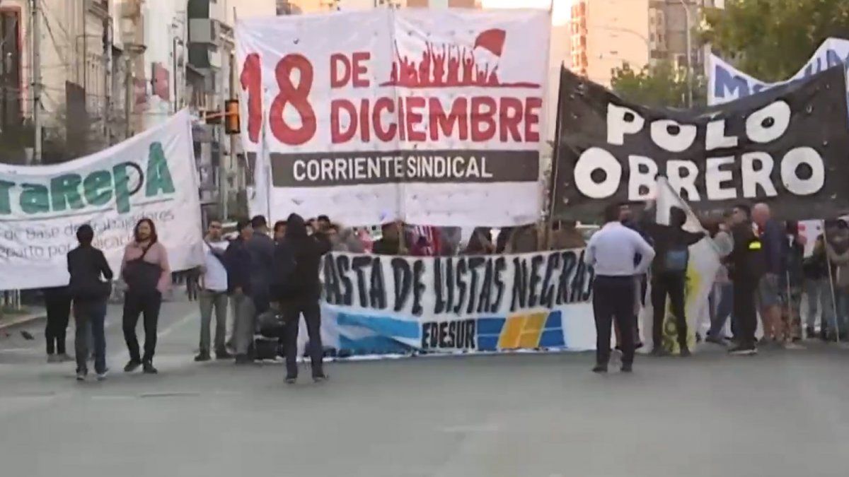 Corte total en Puente Pueyrredón genera caos de tránsito en acceso a la ...