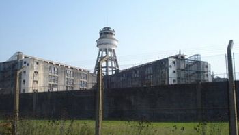 se escapo otro delincuente de la carcel de olmos en la plata se escapo otro delincuente de la carcel de olmos en la plata