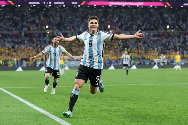 El gol de Julián Álvarez que amplía la ventaja argentina sobre Australia