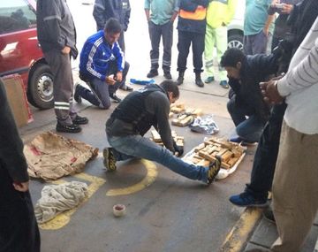 Secuestraron 117 panes de marihuana - Crédito: diariodemocracia.com