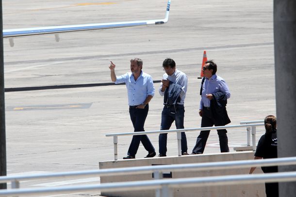 Nada cambia: los 15 aviones privados de los dirigentes de Macri en Jujuy