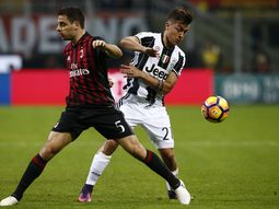 Paulo Dybala salió lesionado en el partido entre Milan y Juventus Paulo Dybala salió lesionado en el partido entre Milan y Juventus