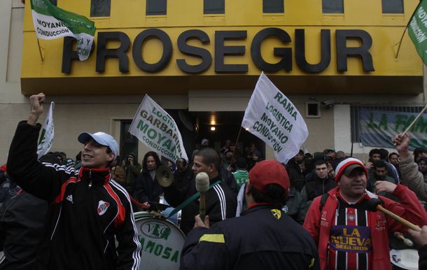 ¿Va a faltar plata en los bancos? Paro de camioneros afectaría al transporte de caudales