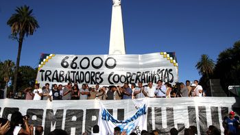 pidieron la liberacion de milagro sala con una manifestacion en plaza de mayo pidieron la liberacion de milagro sala con una manifestacion en plaza de mayo