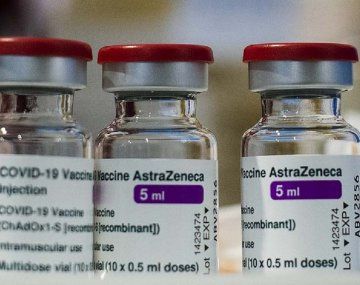 Córdoba: Aplicaron segundas dosis de Astrazena a personas convocadas para primera de Sinopharm