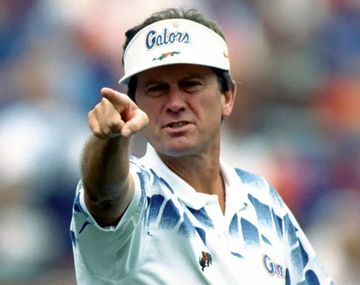 Fue suplente durante toda su carrera en la NFL, pero tiene un patrimonio de millones de dólares.