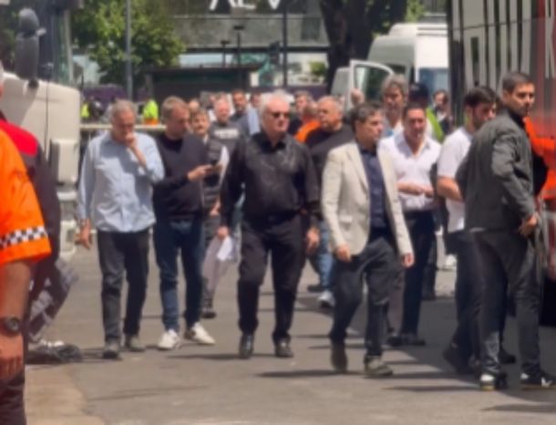 Beto Alonso presente en La Bombonera con la delegación de River