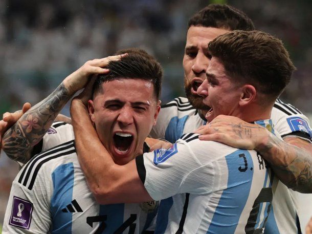 El insólito destino de la pelota con la que Enzo Fernández hizo el golazo contra México