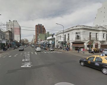 En Rivadavia al 7500 detuvieron a  los dos hombres que abusaban de una mujer