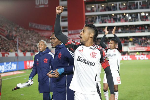 Atento Racing: Bruno Henrique solo fue multado por su gesto obsceno a los hinchas de Estudiantes