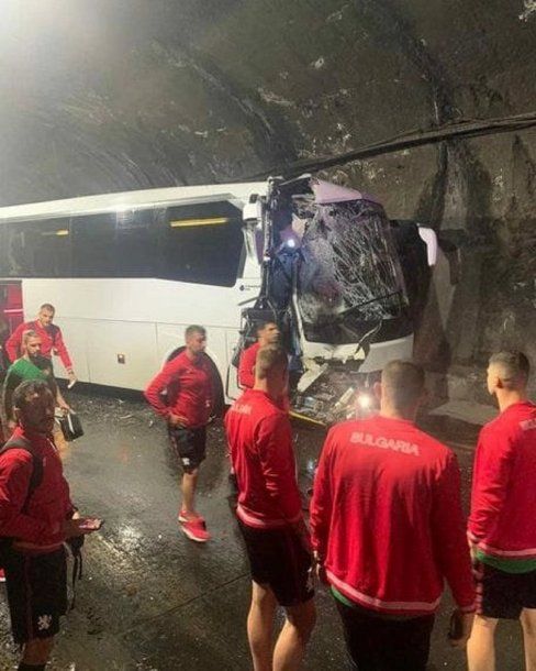 Grave accidente de la Selección de Bulgaria: chocó micro que transportaba a parte del equipo