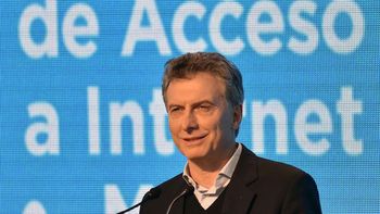 macri se enojo por la austera presentacion y la fuerte calefaccion en el cck macri se enojo por la austera presentacion y la fuerte calefaccion en el cck