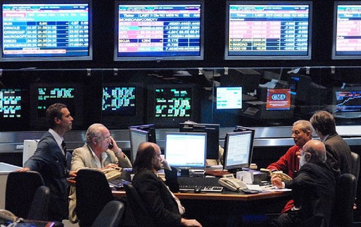 Efecto balotaje: acciones del Merval treparon hasta 17,2% y bonos 13,4%