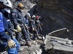 confirmado: el copiloto quiso estrellar el avion confirmado: el copiloto quiso estrellar el avion