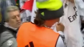 jugador del real madrid firmaba autografos y le robaron un gorro jugador del real madrid firmaba autografos y le robaron un gorro