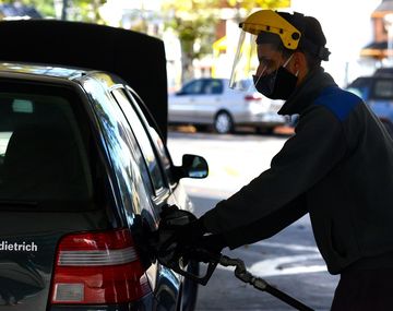 Primer aumento del año: YPF subió el precio de sus naftas
