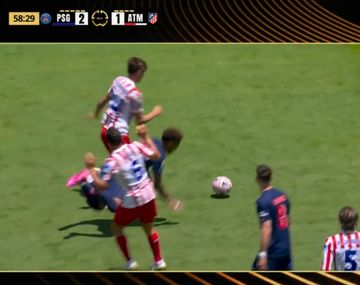 Primera polémica en el Mundial de Clubes: el gol que le anularon a Julián Álvarez