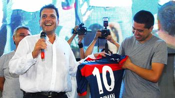 massa inscribio su frente por fuera del fpv y el pj opositor massa inscribio su frente por fuera del fpv y el pj opositor