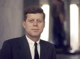Nace en 1917 John F. Kennedy, el presidente más joven de Estados Unidos. Nace en 1917 John F. Kennedy, el presidente más joven de Estados Unidos.