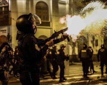 Siete muertos en protestas tras la destitución de Castillo