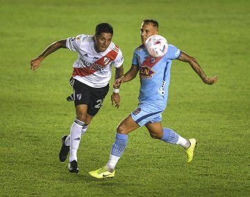 River no logró quebrar el cero ante Arsenal