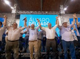Álvaro Delgado dejará su cargo para dedicarse a la campaña por la presidencia uruguaya. Álvaro Delgado dejará su cargo para dedicarse a la campaña por la presidencia uruguaya.