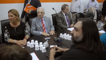 los docentes mantienen una dureza que no tiene parangon los docentes mantienen una dureza que no tiene parangon