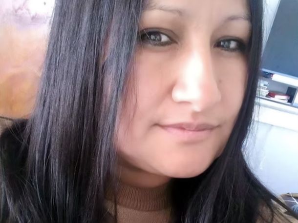 La víctima presentaba signos de haber sido estrangulada manualmente.