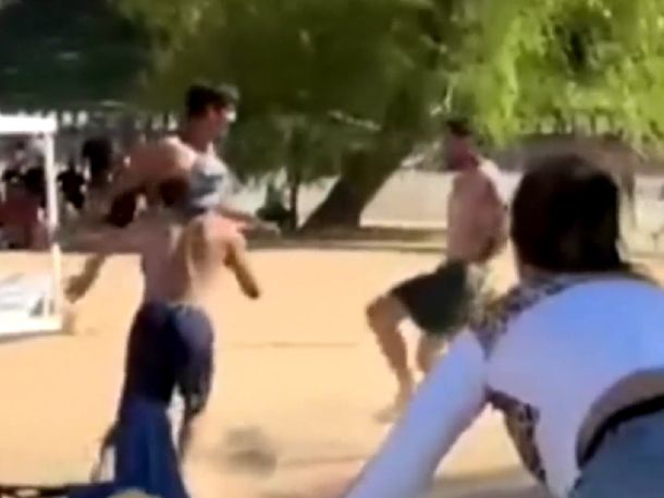Paraná: un hombre fue apuñalado durante una brutal batalla campal en una playa