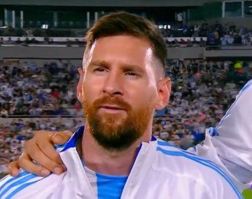 Así sonó el Himno Nacional Argentino en el Monumental