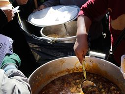 El miércoles se instalarán ollas populares en todo el país