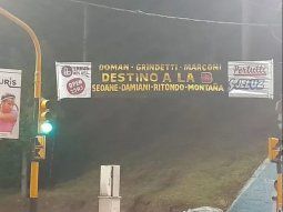 Independiente en llamas: sin DT, ex presidente hincha de Boca, peligro de descenso y afiches