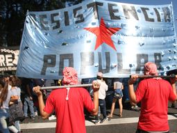 Corte frente al Ministerio de Desarrollo Social. Foto: Ignacio Petunchi
