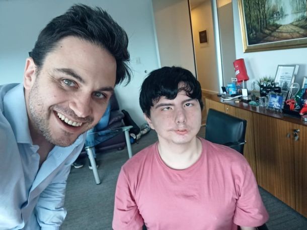 Joven con discapacidad no recibió la ayuda que le prometió Ramiro Marra: ahora tiene que hacer una colecta