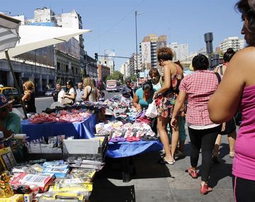 Ciudad: la venta ilegal callejera subió un 4