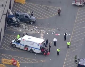 Un conductor atropelló a una multitud en Massachusetts