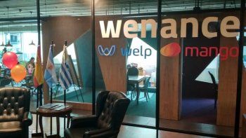 Al manos 600 uruguayos denunciaron haber sido estafados por Wenance. Al manos 600 uruguayos denunciaron haber sido estafados por Wenance.