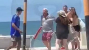asalto a plena luz del dia en mar del plata: un turista fue atacado al llegar a la playa asalto a plena luz del dia en mar del plata: un turista fue atacado al llegar a la playa