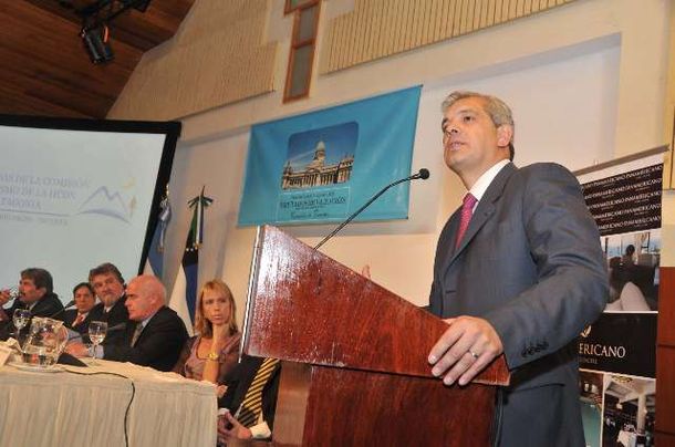 La educación nunca debe ser materia de ajuste