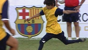 insolito: no tiene pies y tuvo su oportunidad en el barcelona insolito: no tiene pies y tuvo su oportunidad en el barcelona