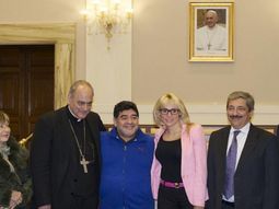 Diego y Rocío recorre Jardines del Vaticano