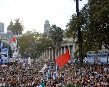 El Gobierno y un megafestival por los diez años de gestión