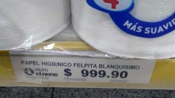 Se quejó por el precio del papel higiénico y lo echaron del supermercado