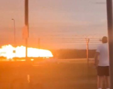 Video: impresionante accidente de un avión de guerra dejó muerto al piloto